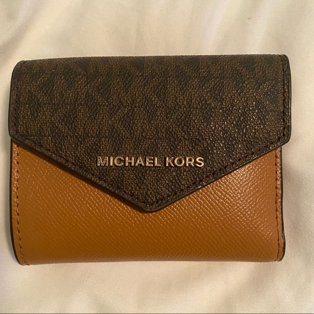 Micheal Kors Trifold Wallet